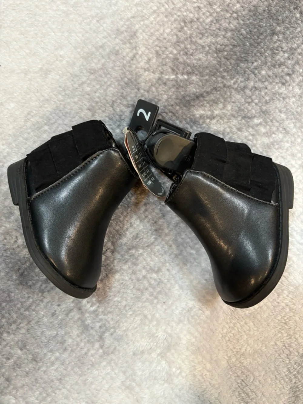 Wonder Nation NWT Baby Girl Black Faux Leather‎ Suede Ruffle Boots - Size 2